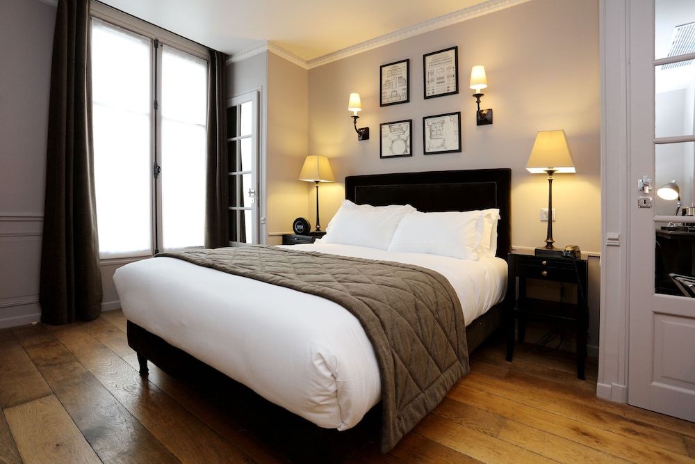 Hotel Saint Louis Pigalle Classic Double Room