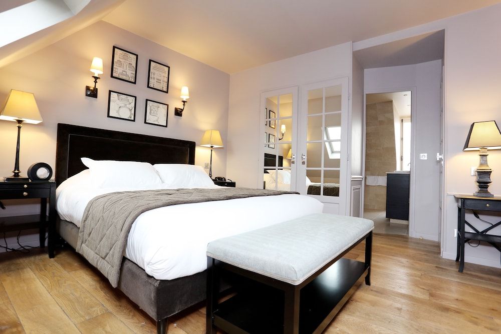 undefined Hotel Saint Louis Pigalle 4