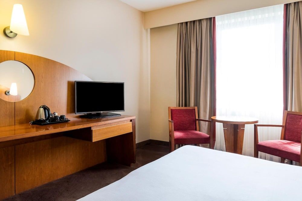 Astoria Hotel Standard Twin Room 2