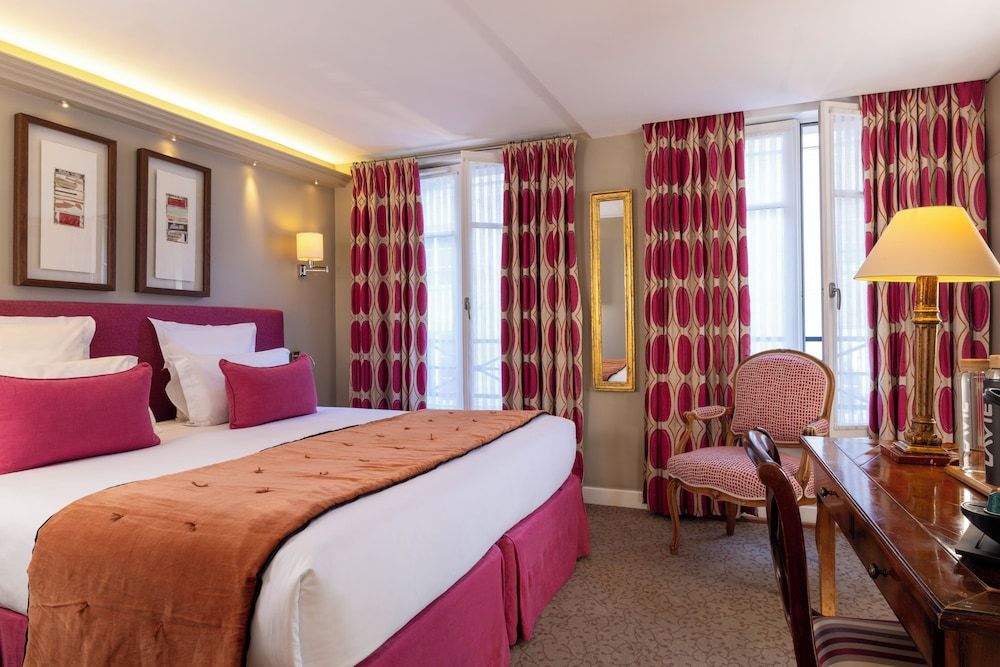 Le Relais des Halles Comfort Double or Twin Room 8