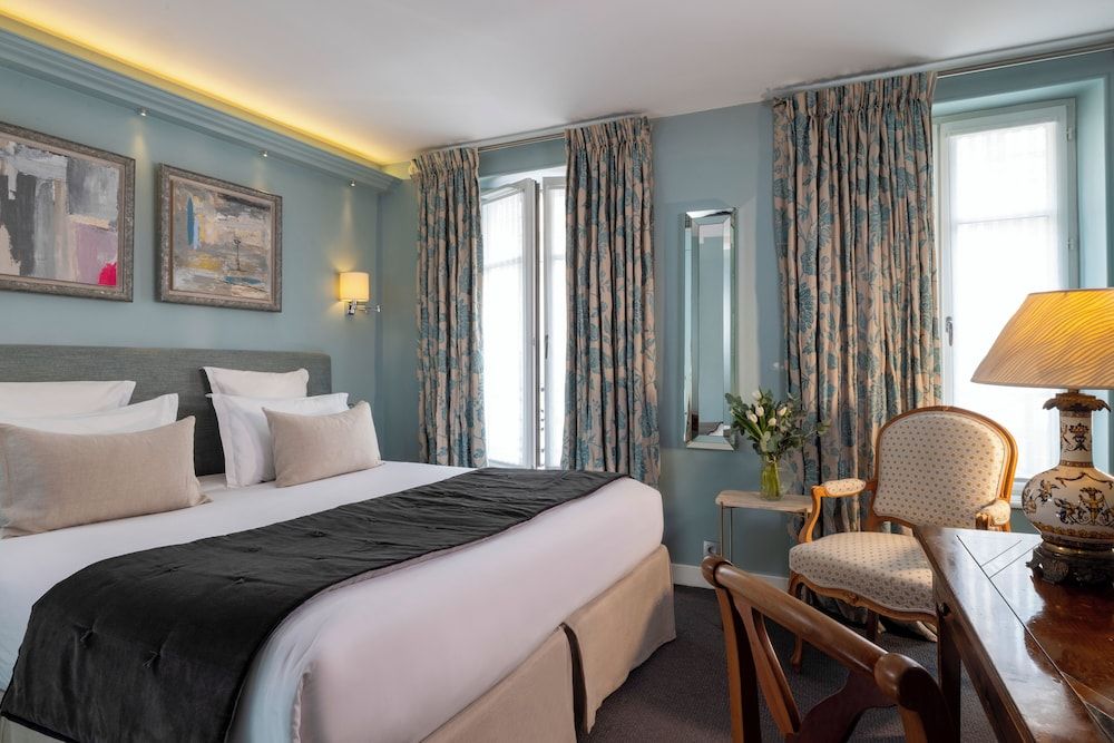 Le Relais des Halles Comfort Double or Twin Room 7