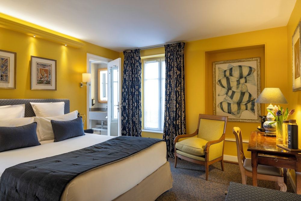 Le Relais des Halles Comfort Double or Twin Room 10