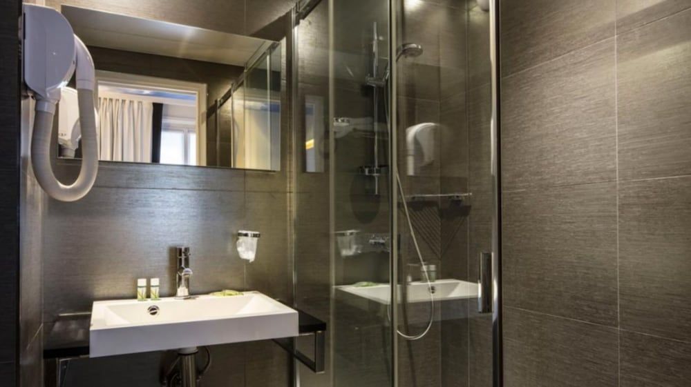 Nouvel Hotel Eiffel Classic Double Room 3