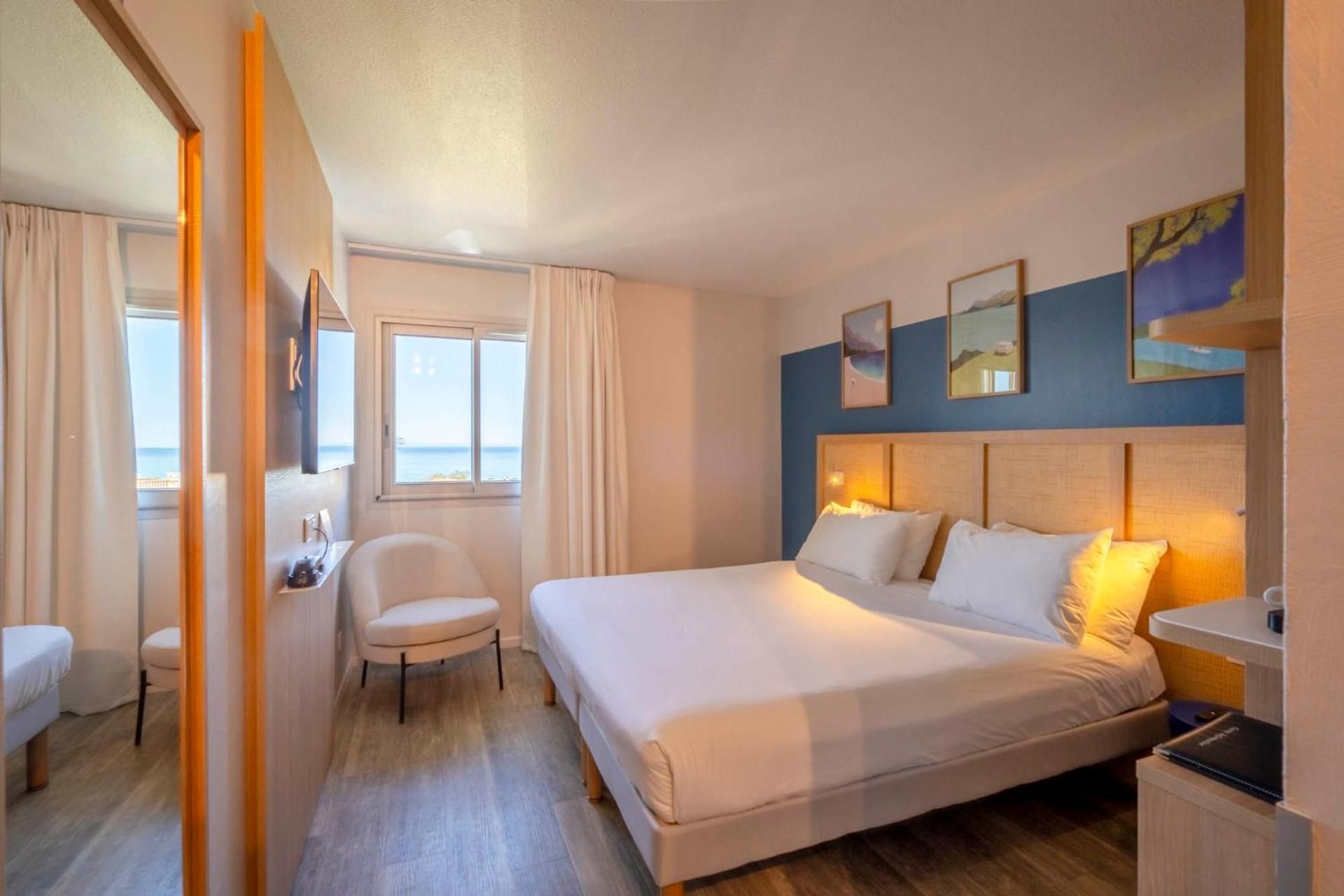 Standard Room with Sea View