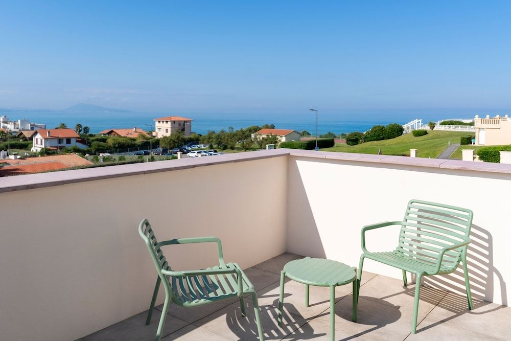 ibis Styles Biarritz Plage (Ouverture mai 2024) Family Room, 2 Double Beds, Terrace, Sea View 4