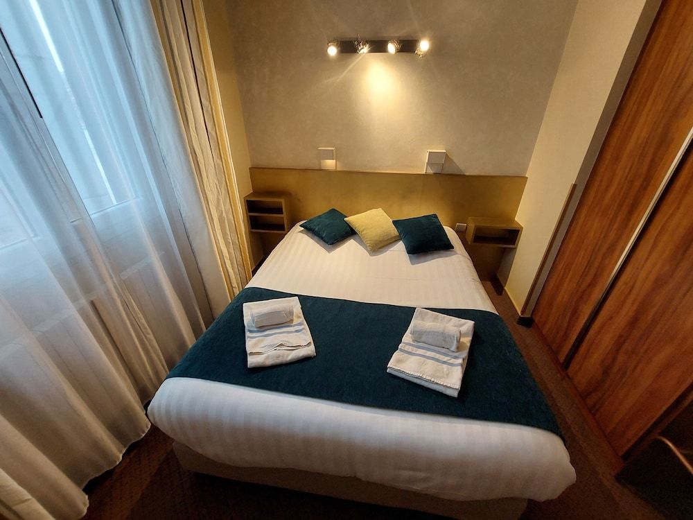 Le Lion d'Or Standard Double Room 2