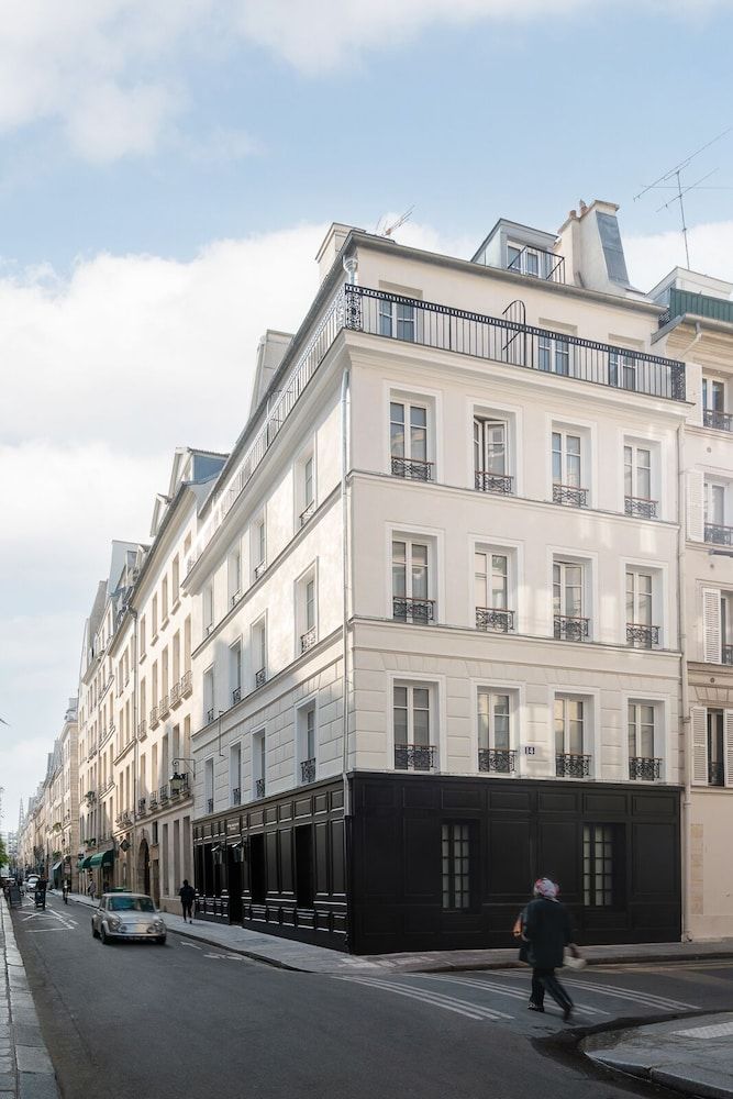 undefined Hotel Saint-Louis en L'Isle - Notre-Dame 6
