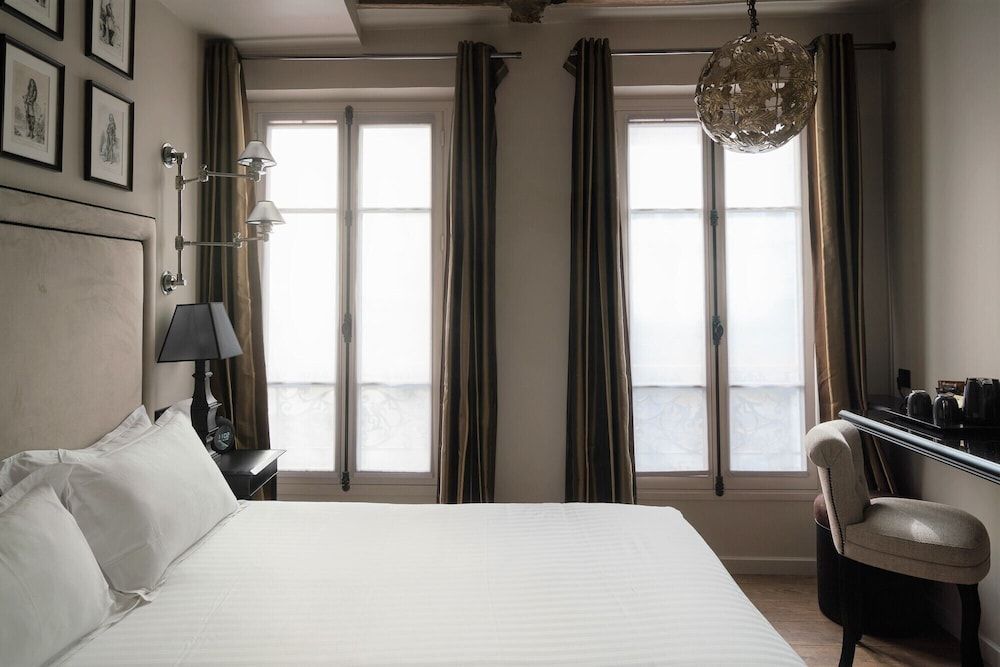 Hotel Saint-Louis en L'Isle - Notre-Dame Superior Double or Twin Room