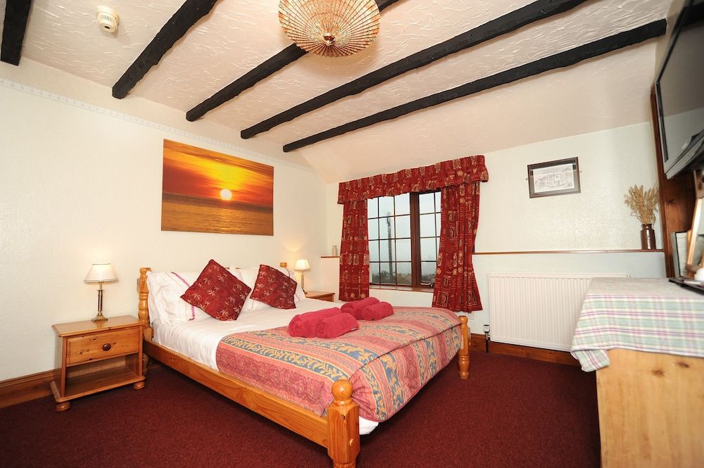 The West Country Inn Double Room, Ensuite 2