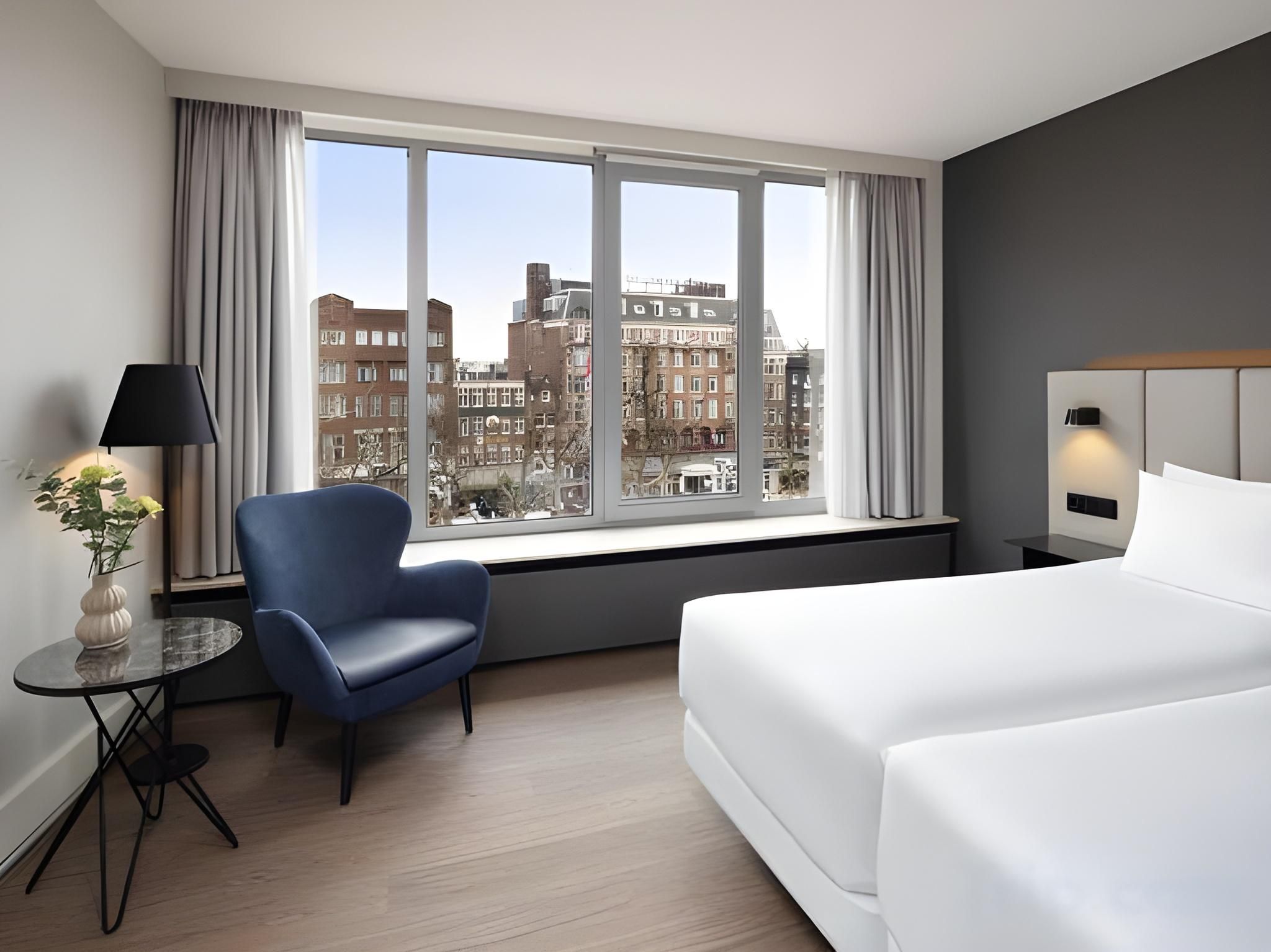 undefined NH Amsterdam Caransa 4