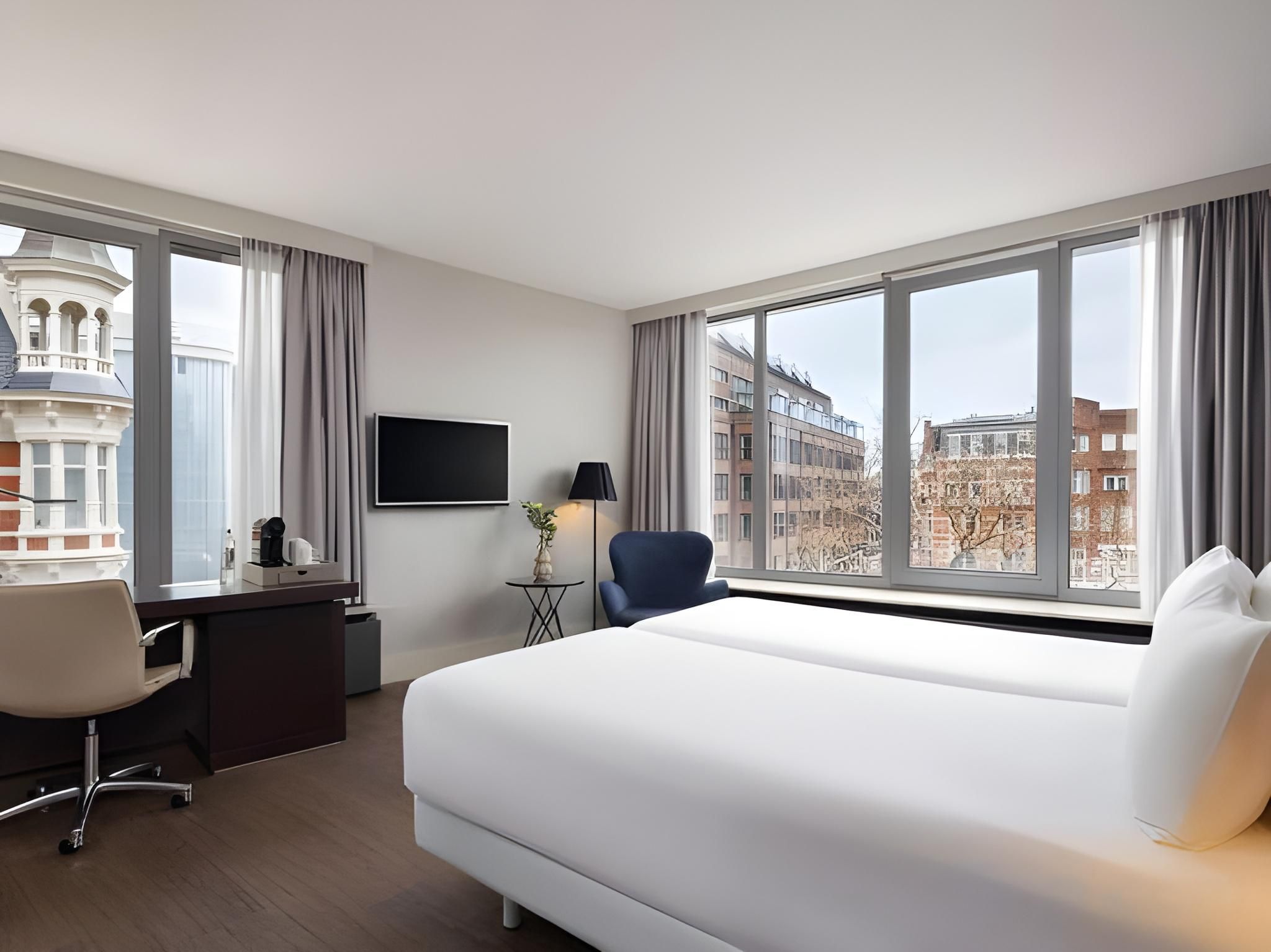 undefined NH Amsterdam Caransa 3