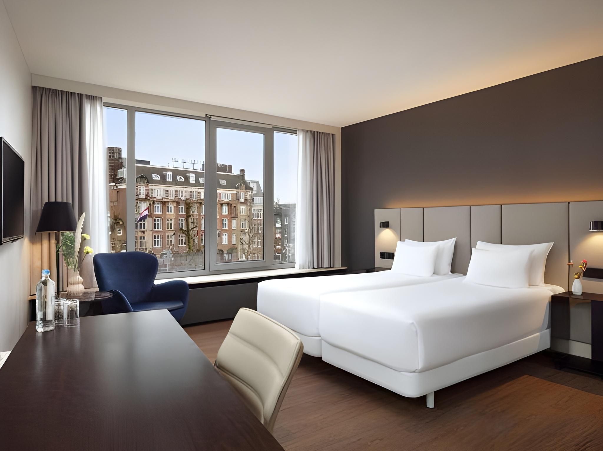 undefined NH Amsterdam Caransa 5