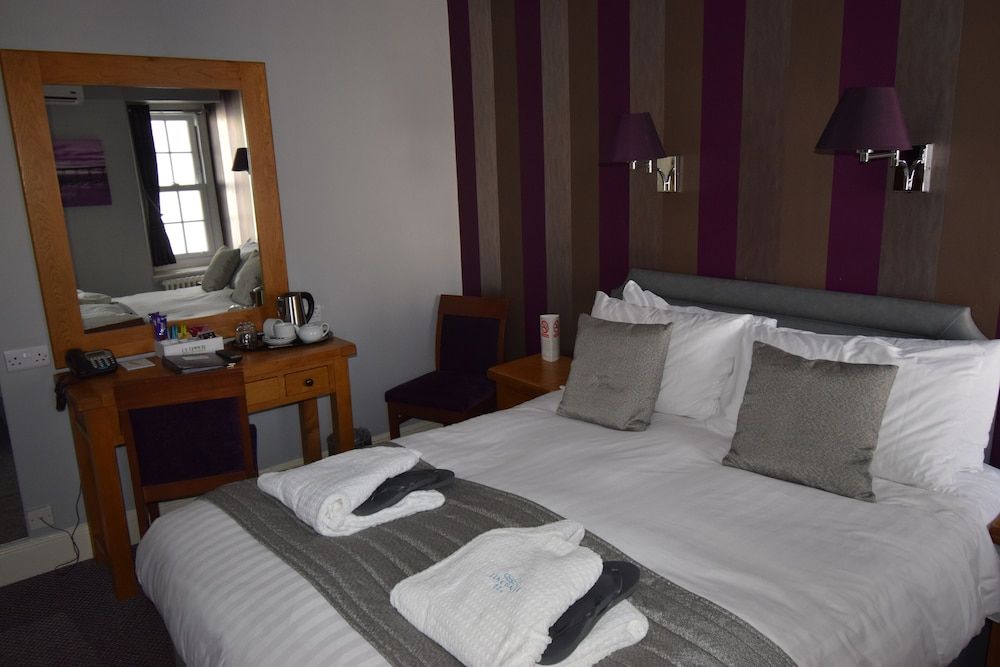 Lincombe Hall Hotel & Spa - Just for Adults Cosy King 2