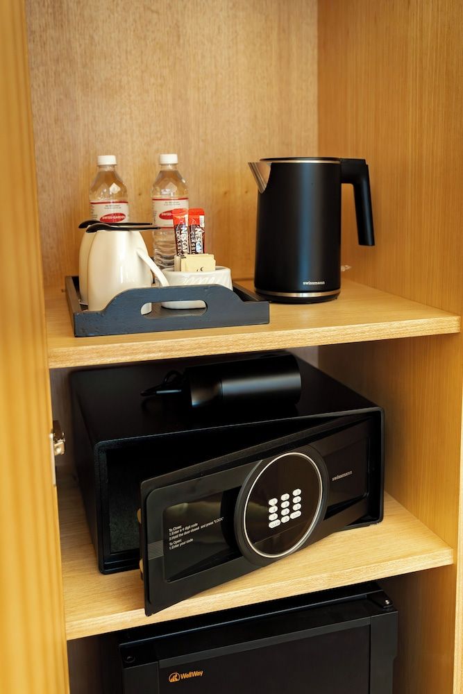 Swiss-Grand Beach Resort Kuantan Deluxe Room, 1 King Bed (Renovated) 5