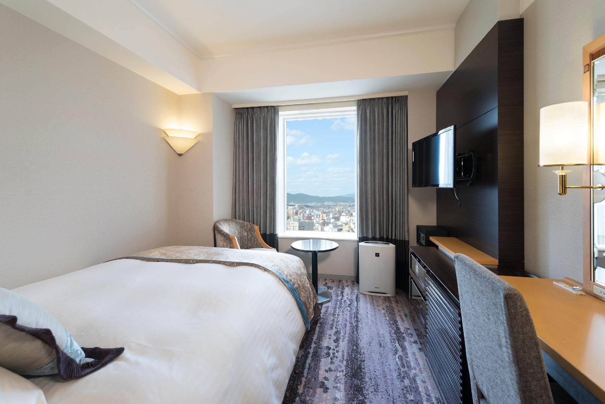 Granvia Semi-Double Room - Non-Smoking, Lounge Access Included