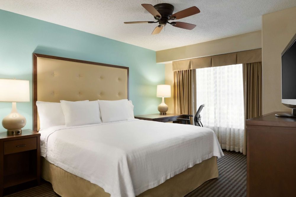 undefined Homewood Suites by Hilton Houston-Westchase 4
