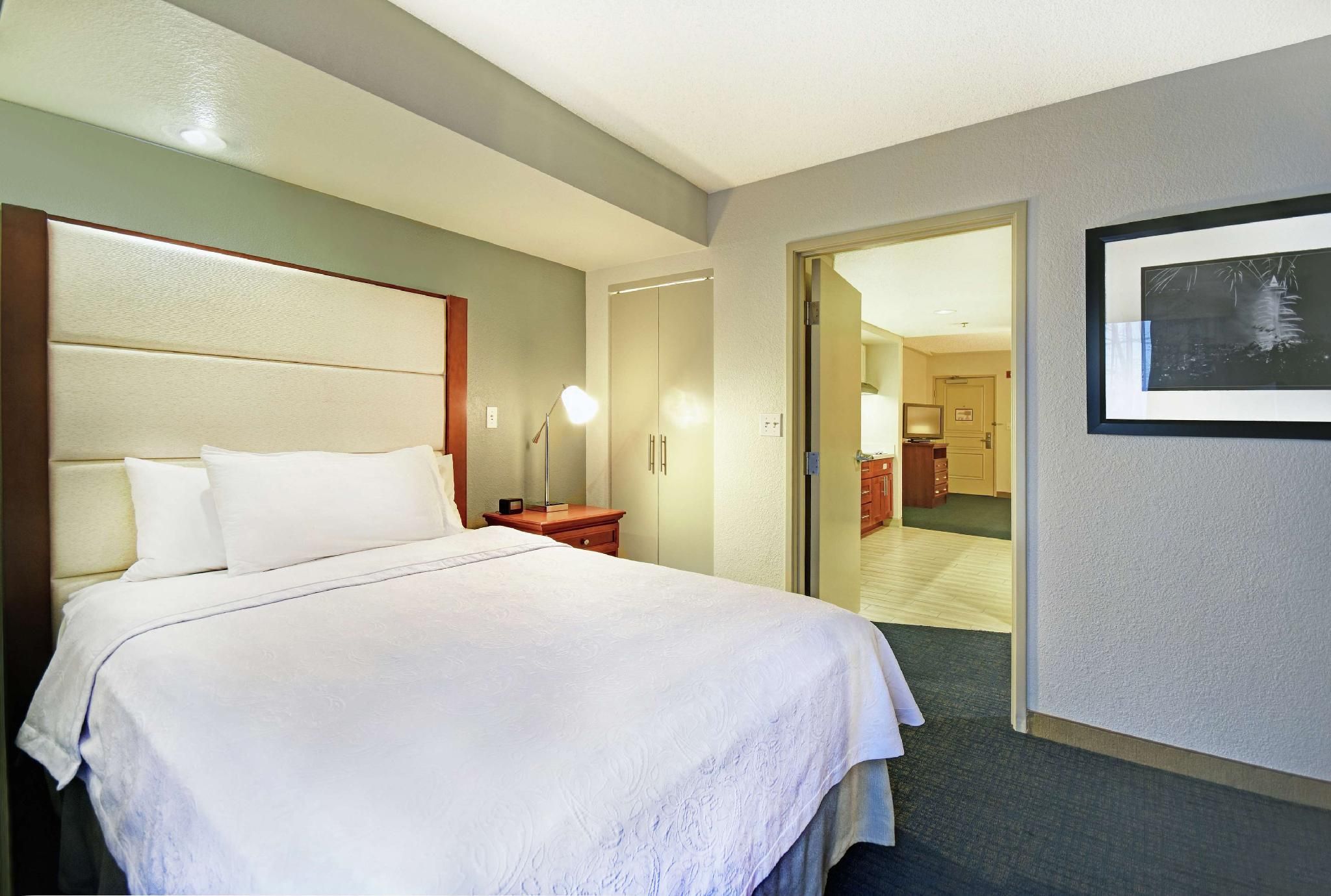 undefined Homewood Suites by Hilton Seattle Downtown 4
