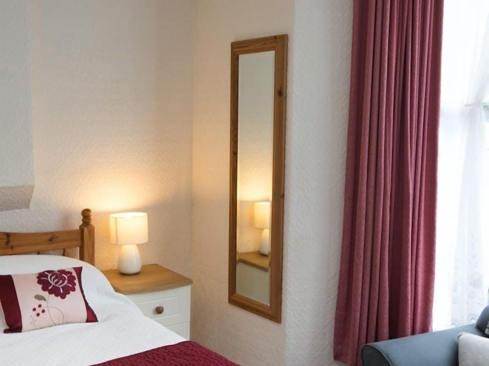 Double Room, Ensuite, Partial Sea View (Room 3)