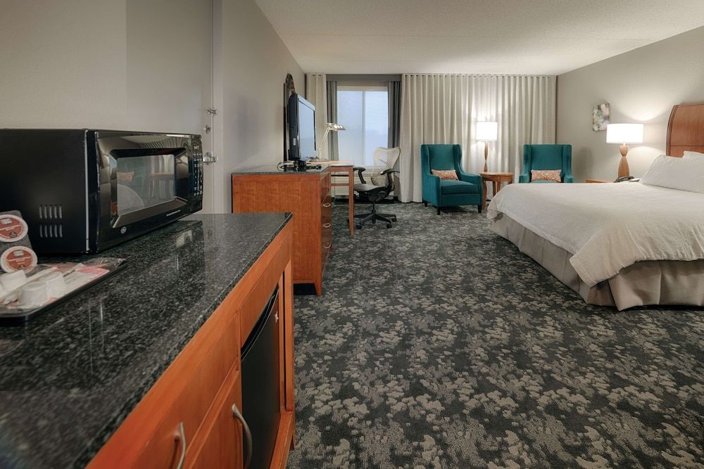 One King Bed, Accessible