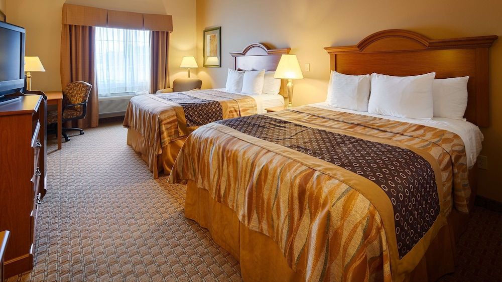 Best Western Plus New Caney Inn & Suites Standard Room, 2 Queen Beds, Non Smoking, Refrigerator & Microwave