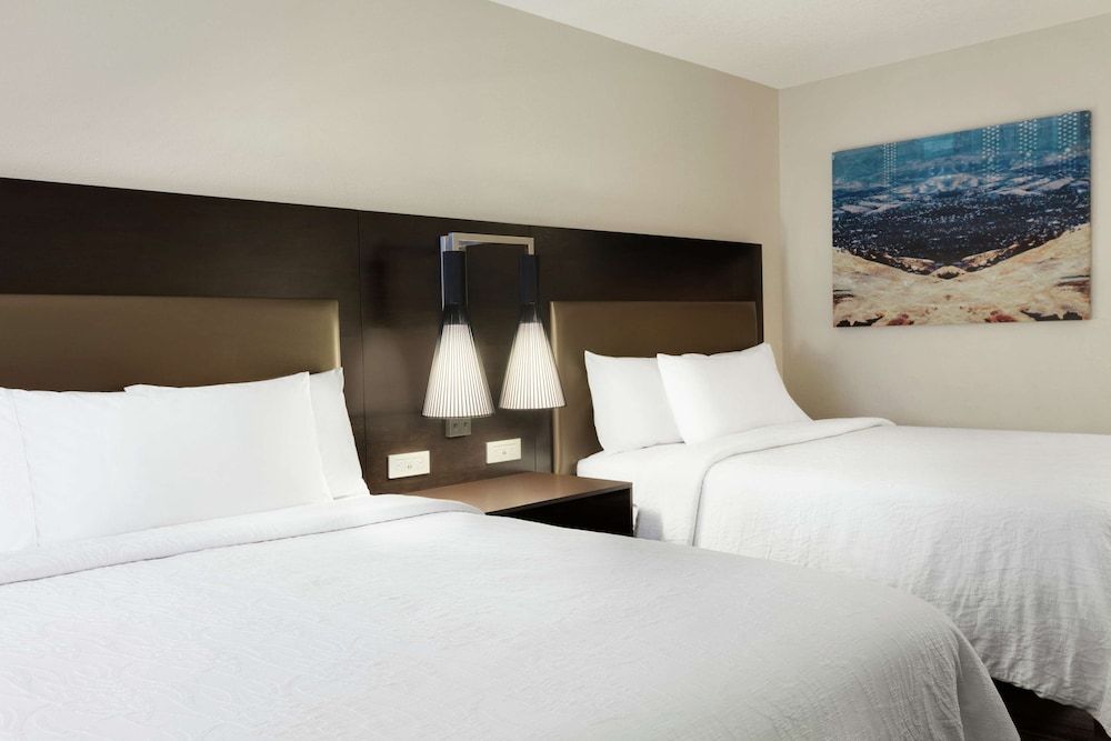 Room, 2 Queen Beds, Accessible (Roll-In Shower)