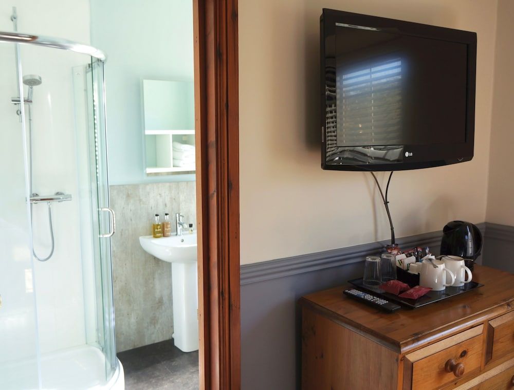 undefined Castle Inn 10