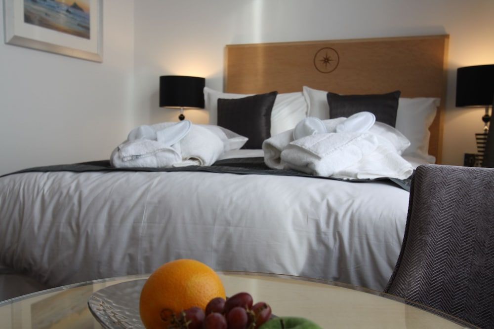 Belgrave Sands Hotel & Spa Deluxe Room, 1 King Bed 3