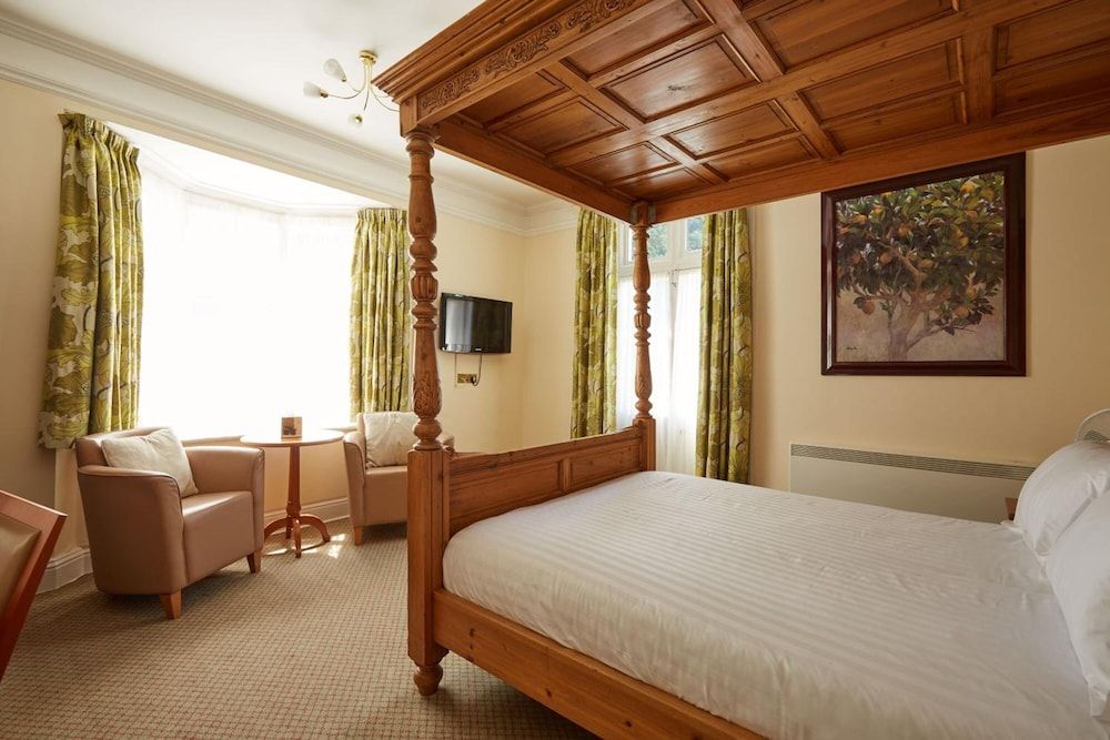 The Lismoyne Hotel Suite 6