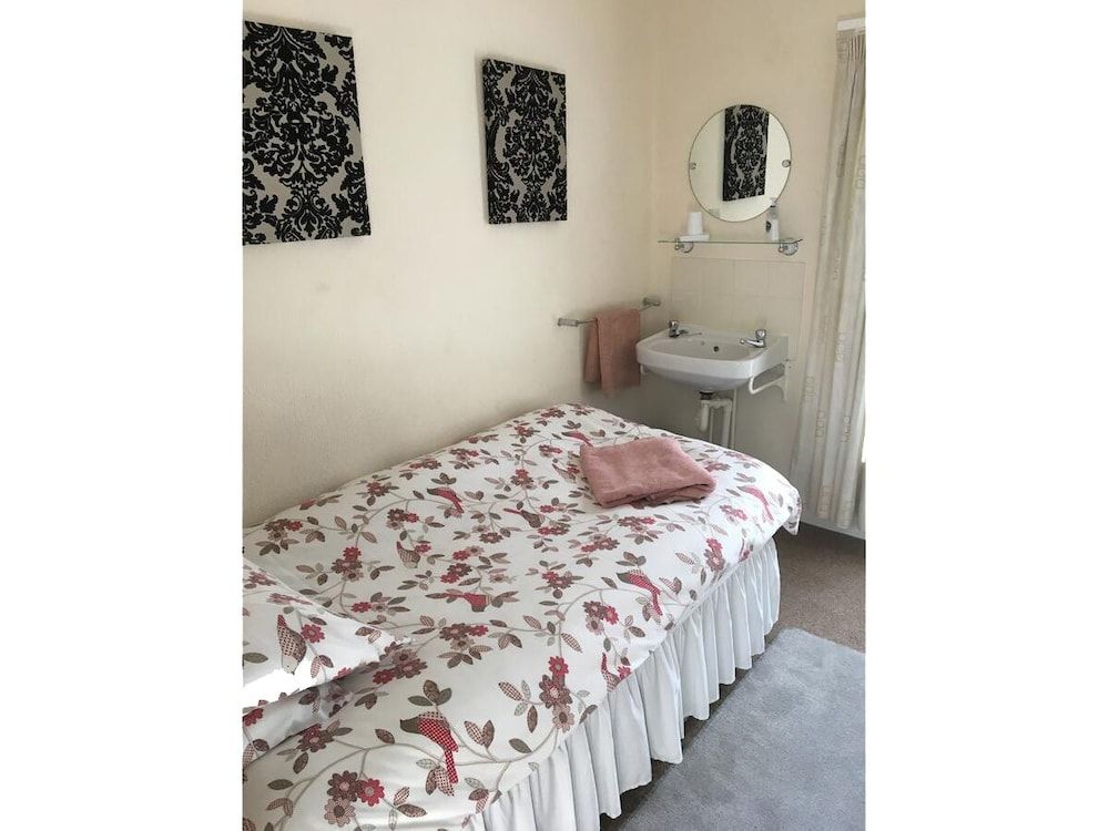 Admiral Blake Guest House