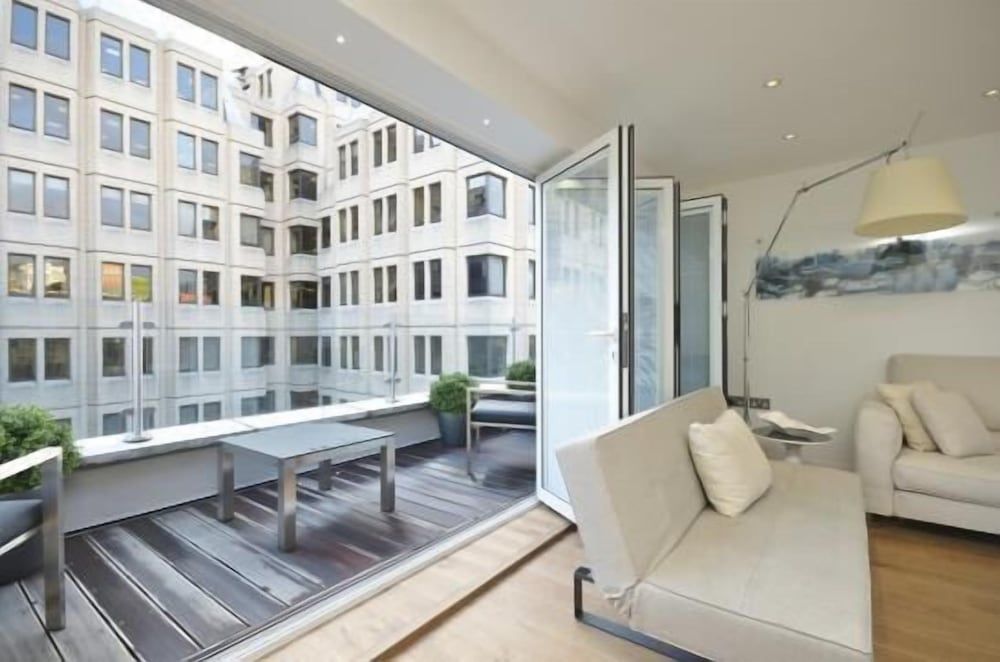 Covent Garden Apartments Luxury Penthouse, 2 Bedrooms, City View 7