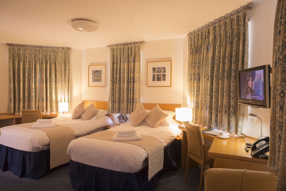 Madingley Hall Standard Twin Room 2