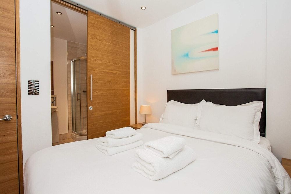 undefined Incredible Modern Central 1 Bed - London Bridge 3