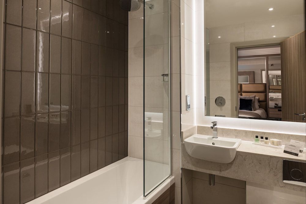 Dalmeny Park House Hotel Classic Room 4