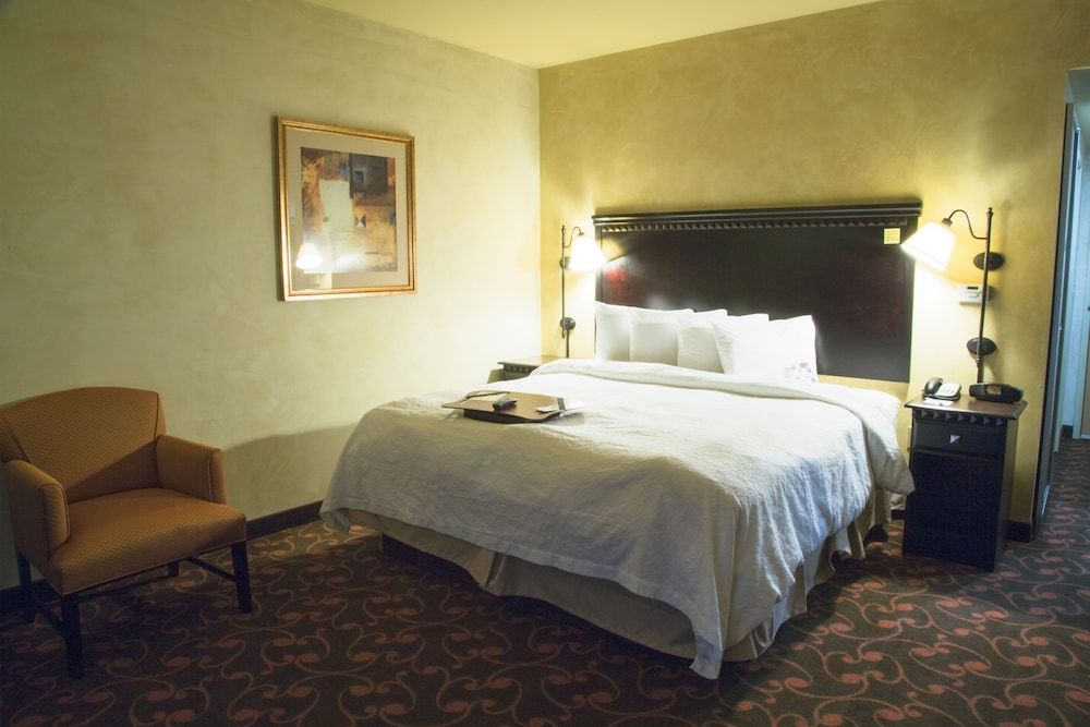 One king bed non smoking