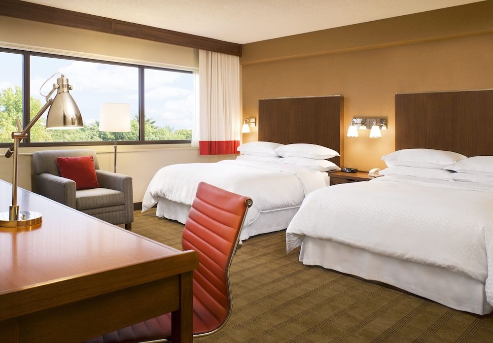 Room, 2 Queen Beds, Non Smoking