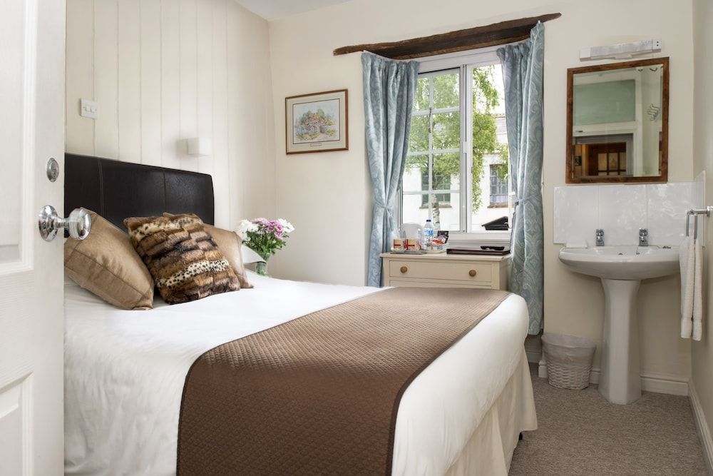 Ammonite Lodge Guest House