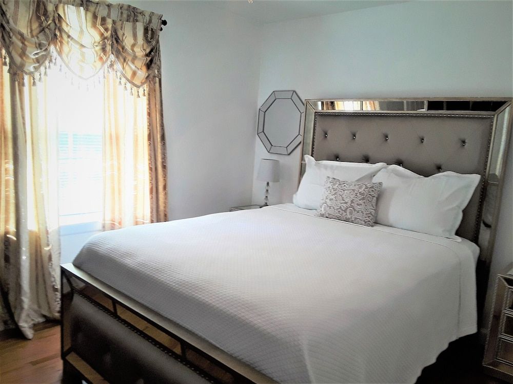 Queen Suite