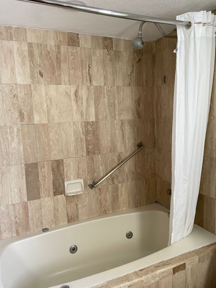 Hotel Arroyo de la Plata Suite, 1 King Bed 4