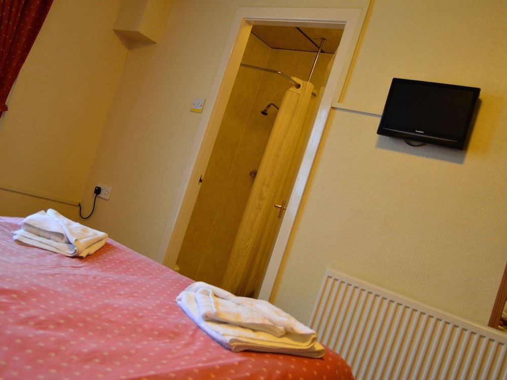The Oak Lea Hotel Standard Double Room, Ensuite 3