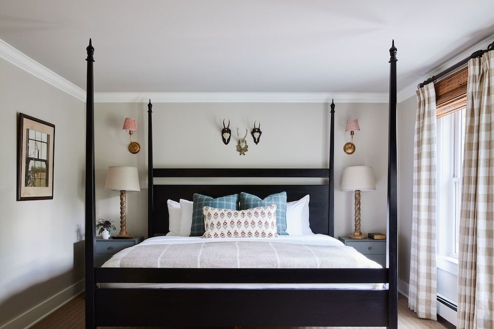Junior Suite, 1 King Bed (Original Farmhouse)
