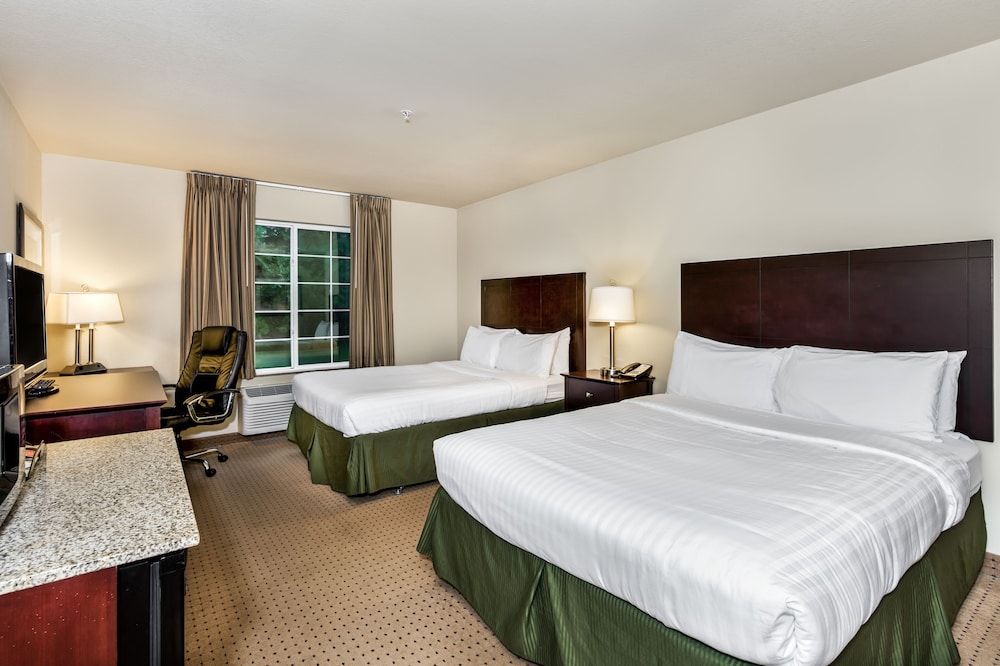 Room, 2 Queen Beds, Accessible Roll in Shower, Non Smoking