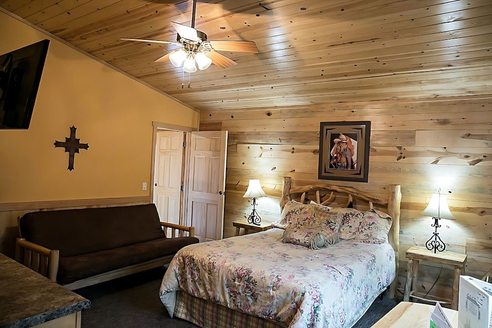 Duplex Cabin 19