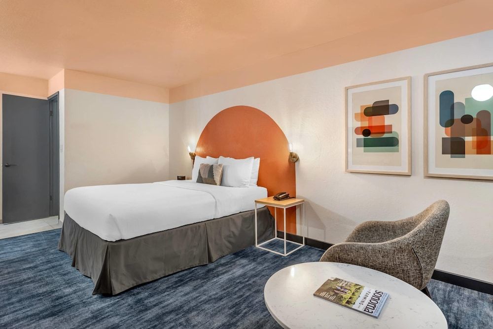Standard Room, 1 Queen Bed, Non Smoking