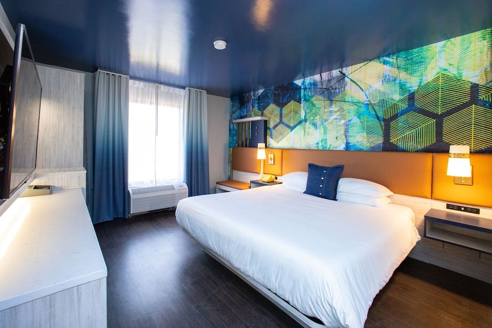 Room, 1 King Bed, Non Smoking