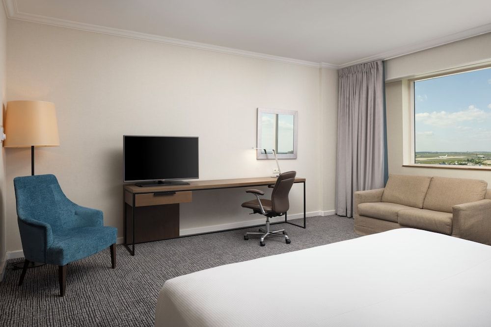 undefined Hilton Paris Charles de Gaulle Airport 7