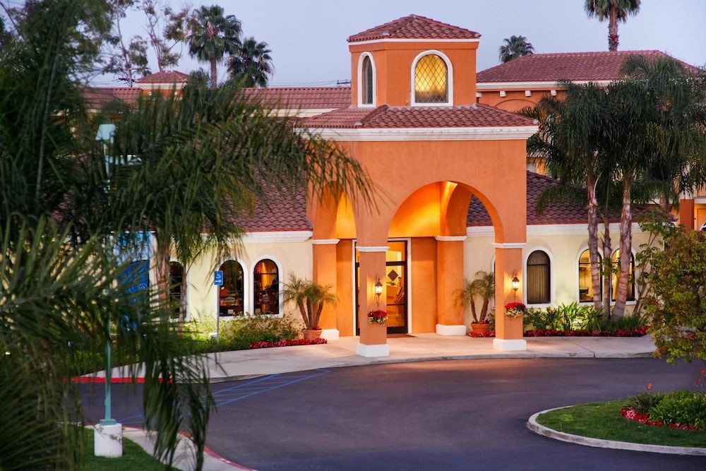 undefined Cortona Inn & Suites Anaheim Resort 8