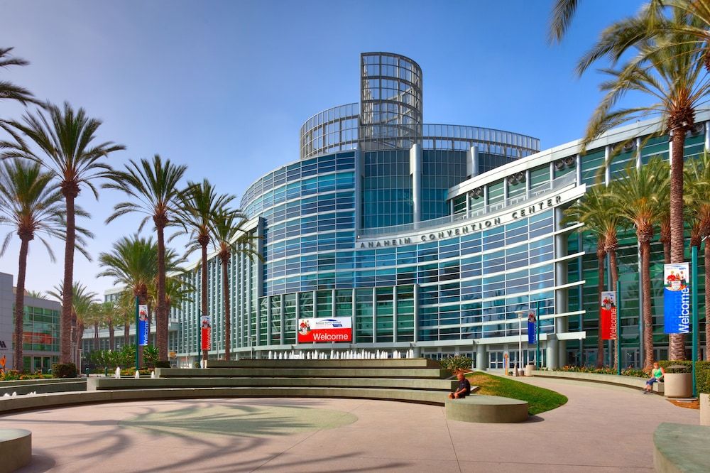 undefined Cortona Inn & Suites Anaheim Resort 4