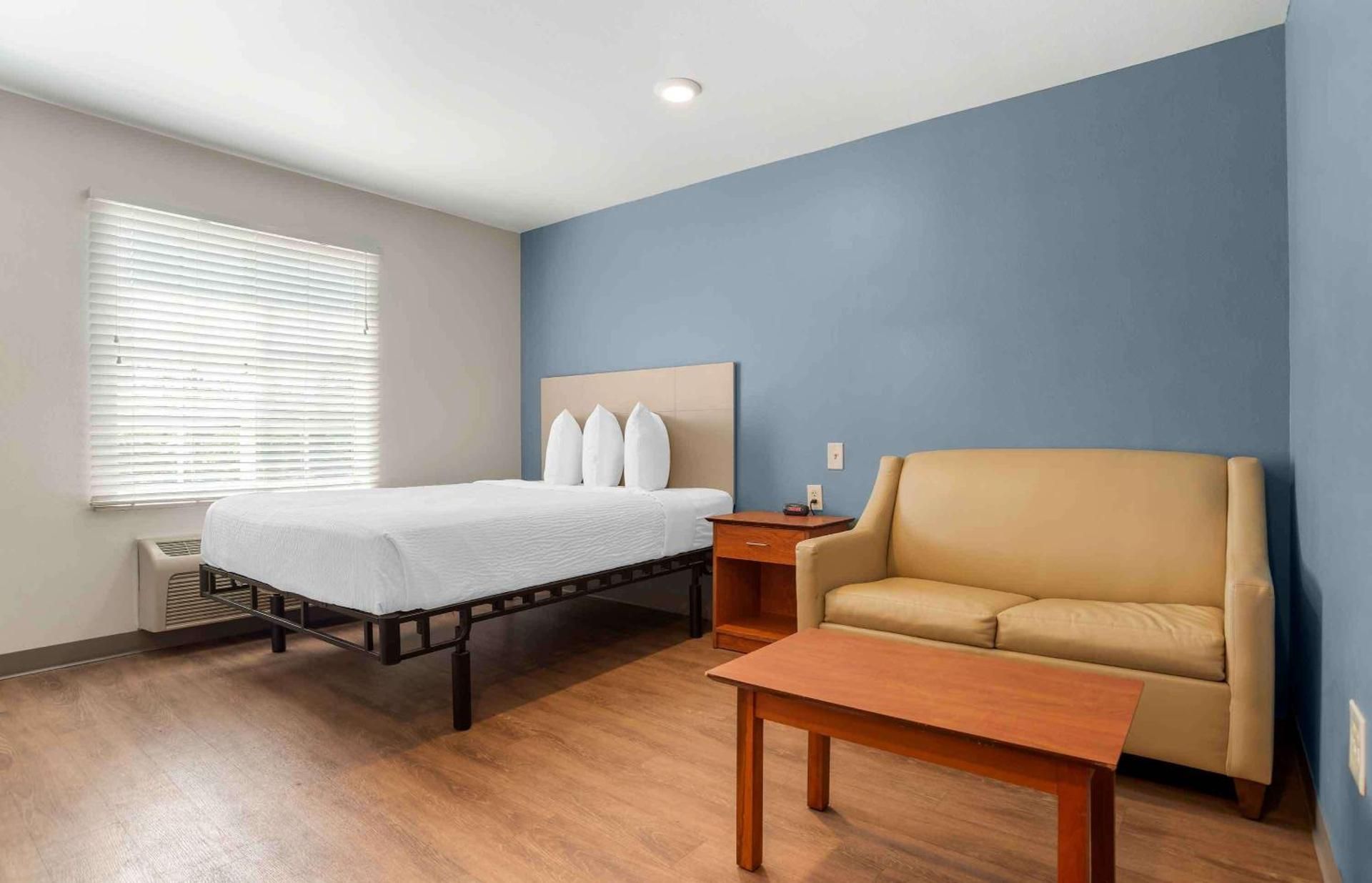 Extended Stay America Select Suites - Birmingham - Bessemer Standard Double Room with Sofa Bed - Accessible/Non-Smoking