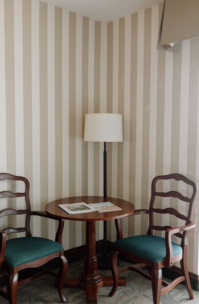 Bayshore Resort Bayfront Room – Balcony or Patio - 2 Queen Beds 8