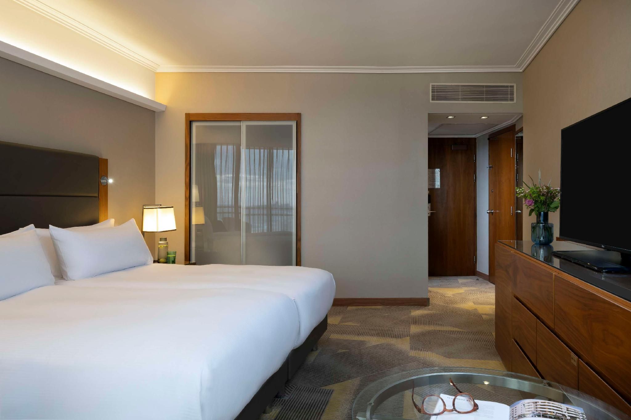 Twin Premium Deluxe Room with Sea View
